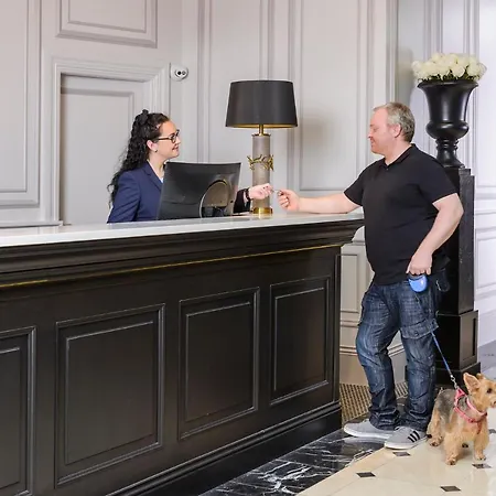 Готель Dromhall