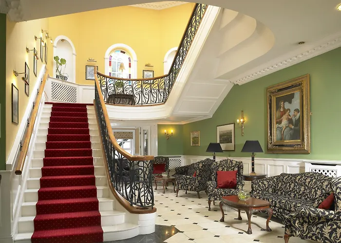 基拉尼杜郎霍尔酒店 4*