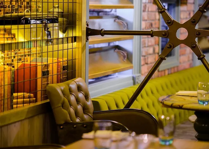 Dromhall Отель 4*